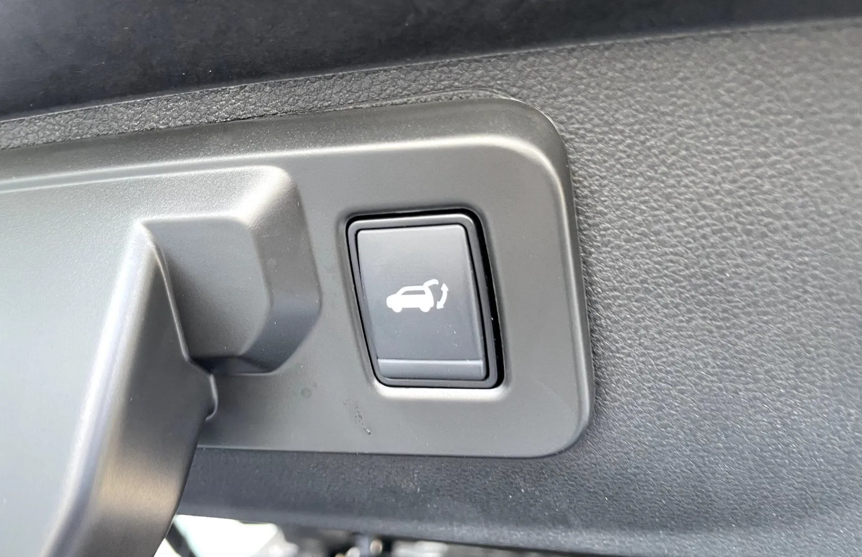 Zunanja slika - Renault Rafale - E-Tech 200 Full hybrid esprit Alpine Avt. - 17