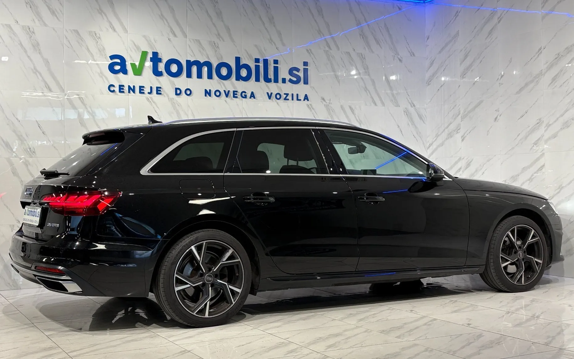 Zunanja slika - Audi A4 Avant - 35 TFSI |Matrix|Kamera|ACC|Gretje|Virtual|SLO|PDC| - 5