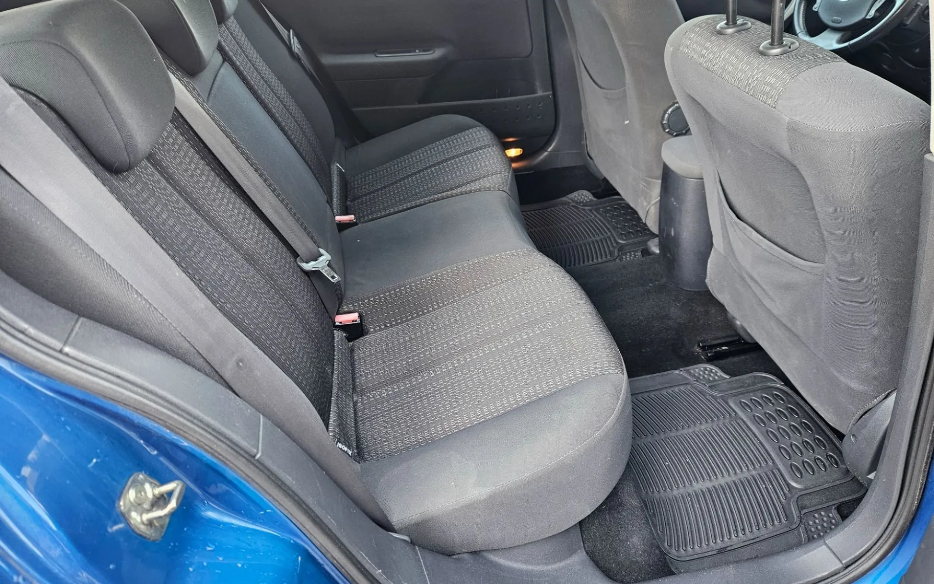 Notranja slika - Renault Megane - 1.9 dCi DYNAMIQUE  AVTOMATIK - 15