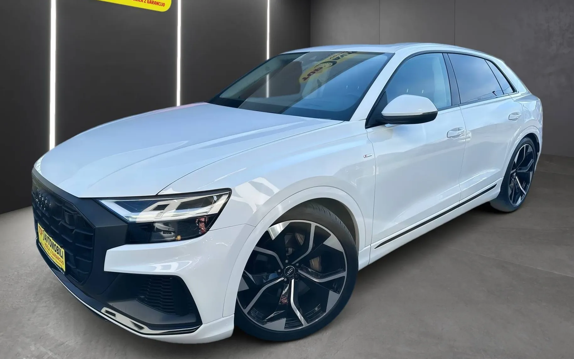 Zunanja slika - Audi Q8 - 50 TDI Q. S LINE ZRAČNO MATRIX PANO VIRTUAL RADAR - 2