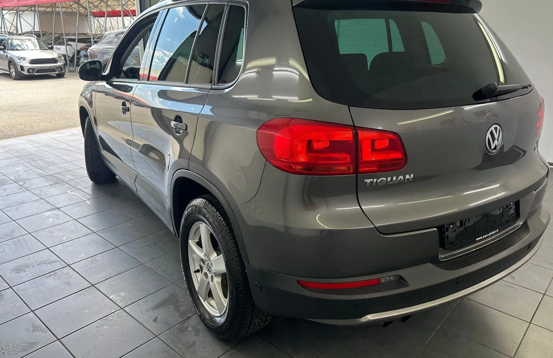Zunanja slika - Volkswagen Tiguan - 2.0 TDI BMT Trend Fun.SLOVENSKI.SAMO 179.000 KM - 11