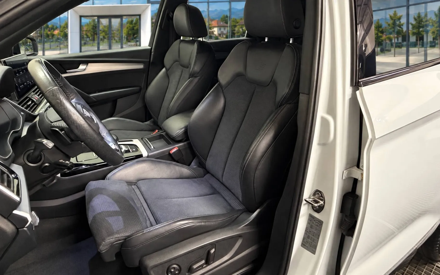 Zunanja slika - Audi Q5 - quattro 50 TDI S line-LED-Mrtvi kot-360 kam - 5