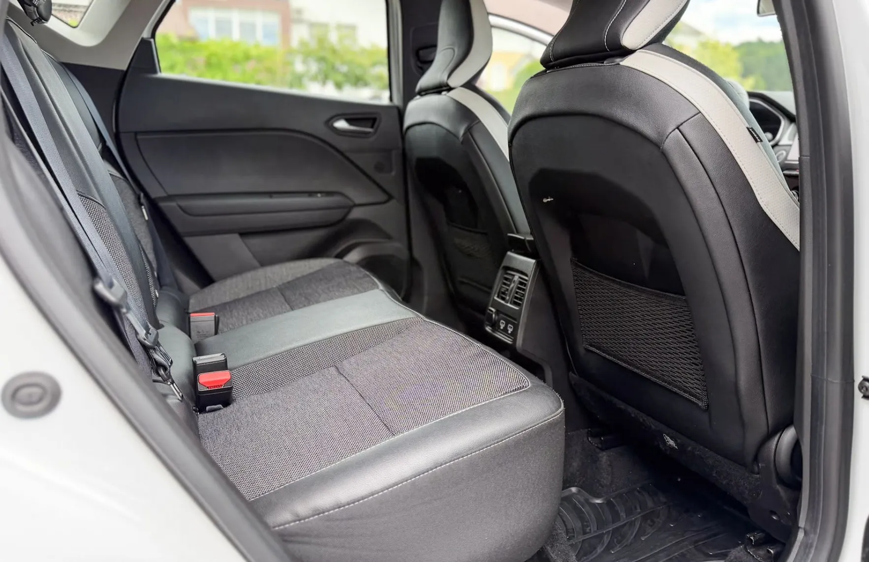 Zunanja slika - Renault Captur - TCe 90 Techno - 10