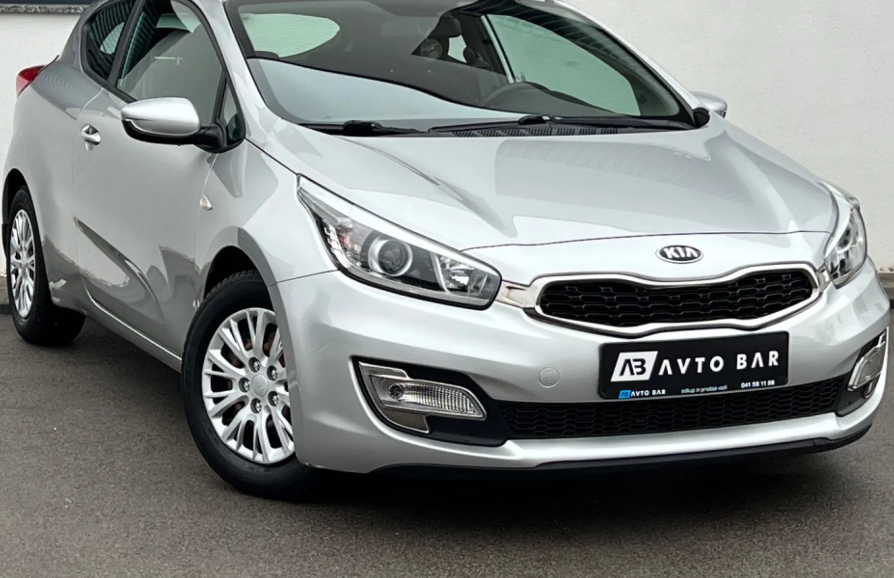 Zunanja slika - KIA Pro_Ceed - 1.4 CVVT+SLO+SAMO 97.888km+USB - 3