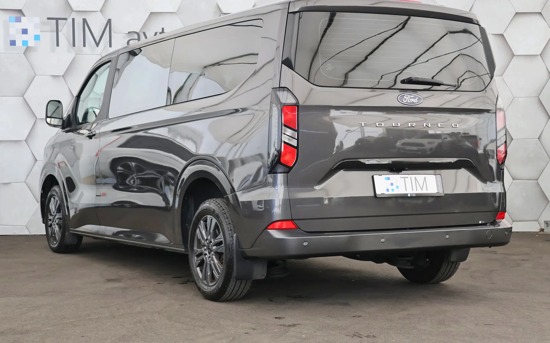 Zunanja slika - Ford E-Transit Custom - L2 2.0 TDCi Titanium 150KM 1+8 - 4