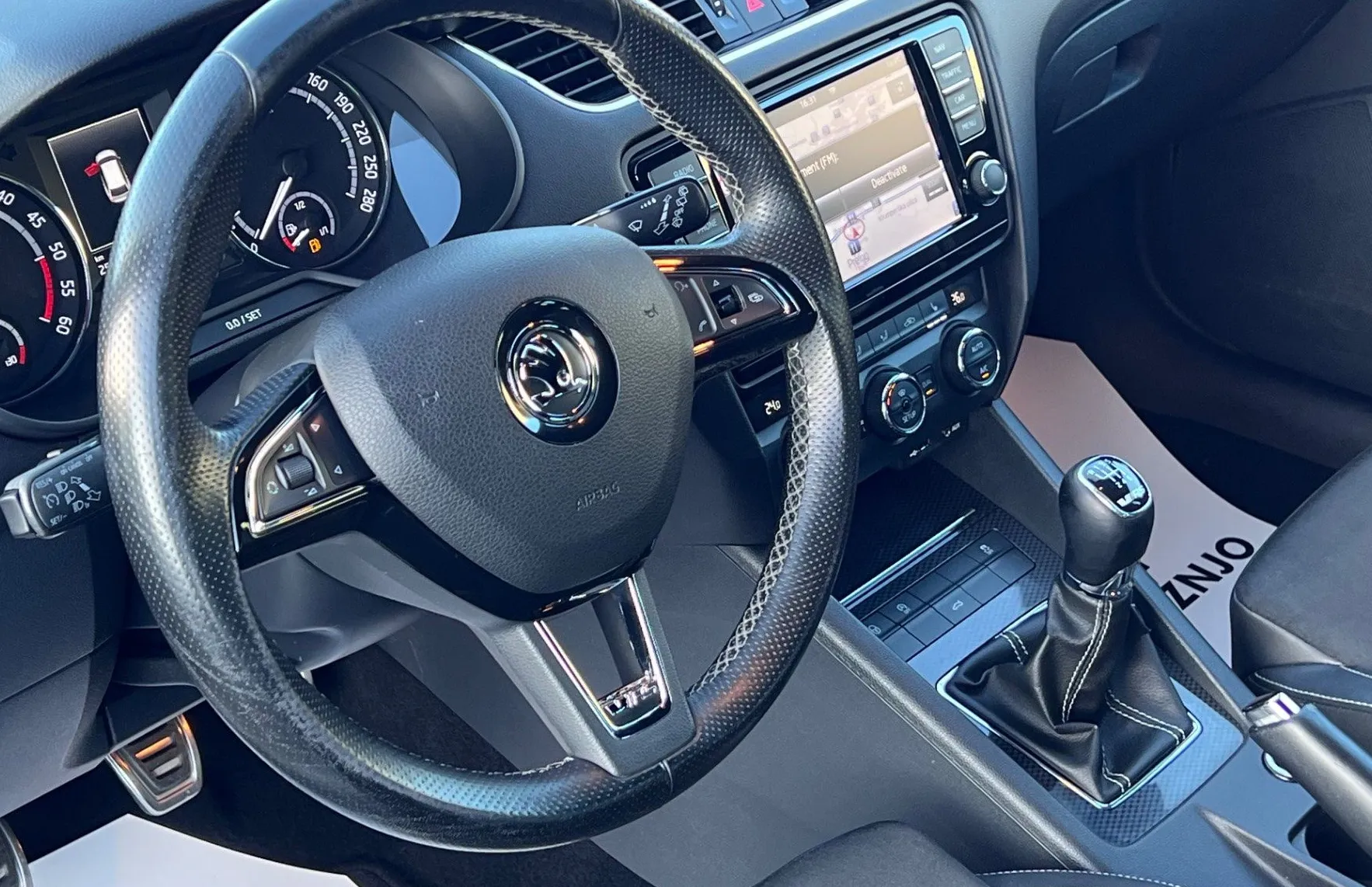 Zunanja slika - Škoda Octavia - 2.0 TDI RS+XENON+NAVI+PDC+KLJUKA... - 11