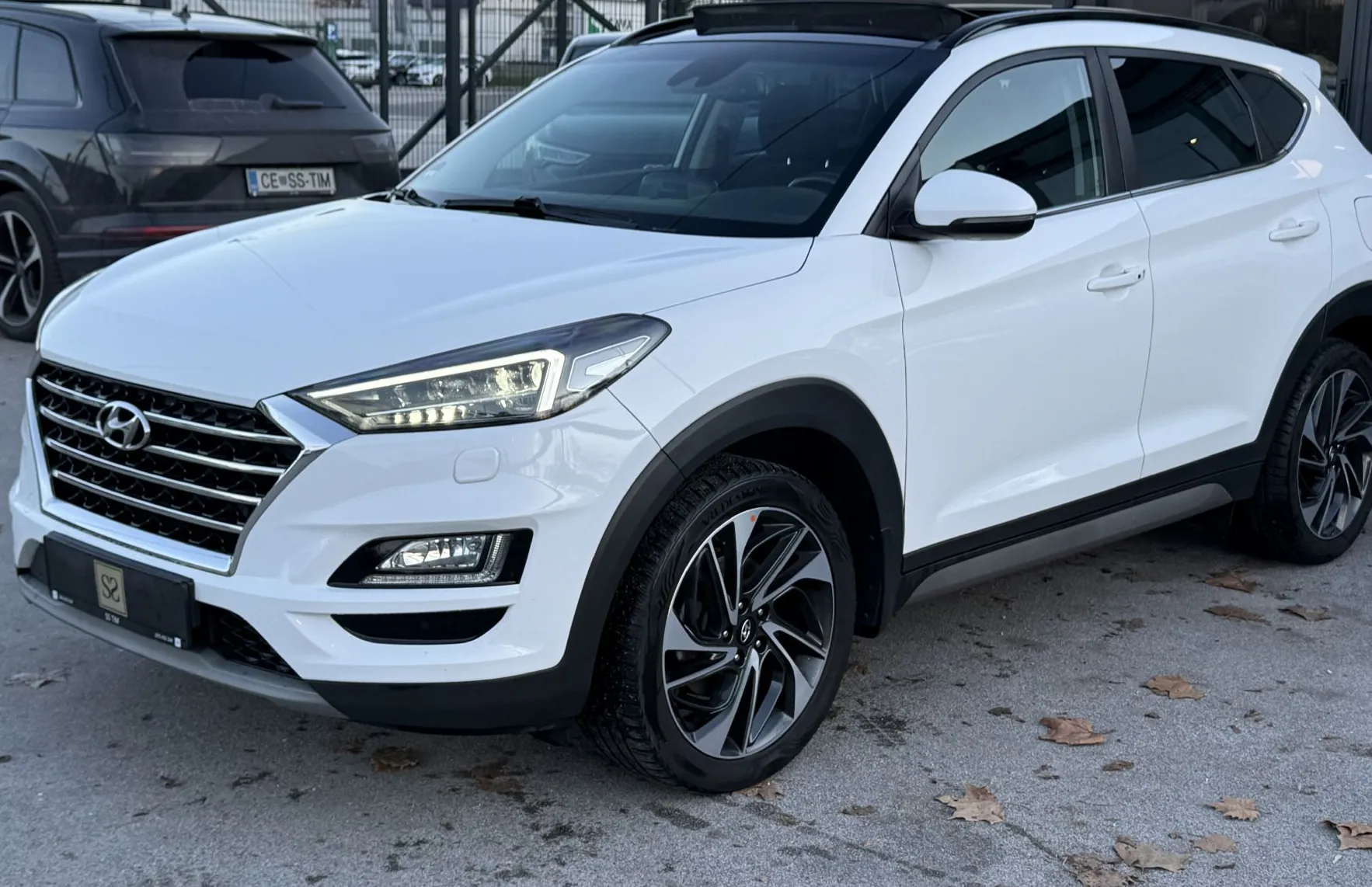 Zunanja slika - Hyundai Tucson - 1.6CRDI Premium Panorama-LED-Mkot-GrSed-NAV-Tem-DE - 4