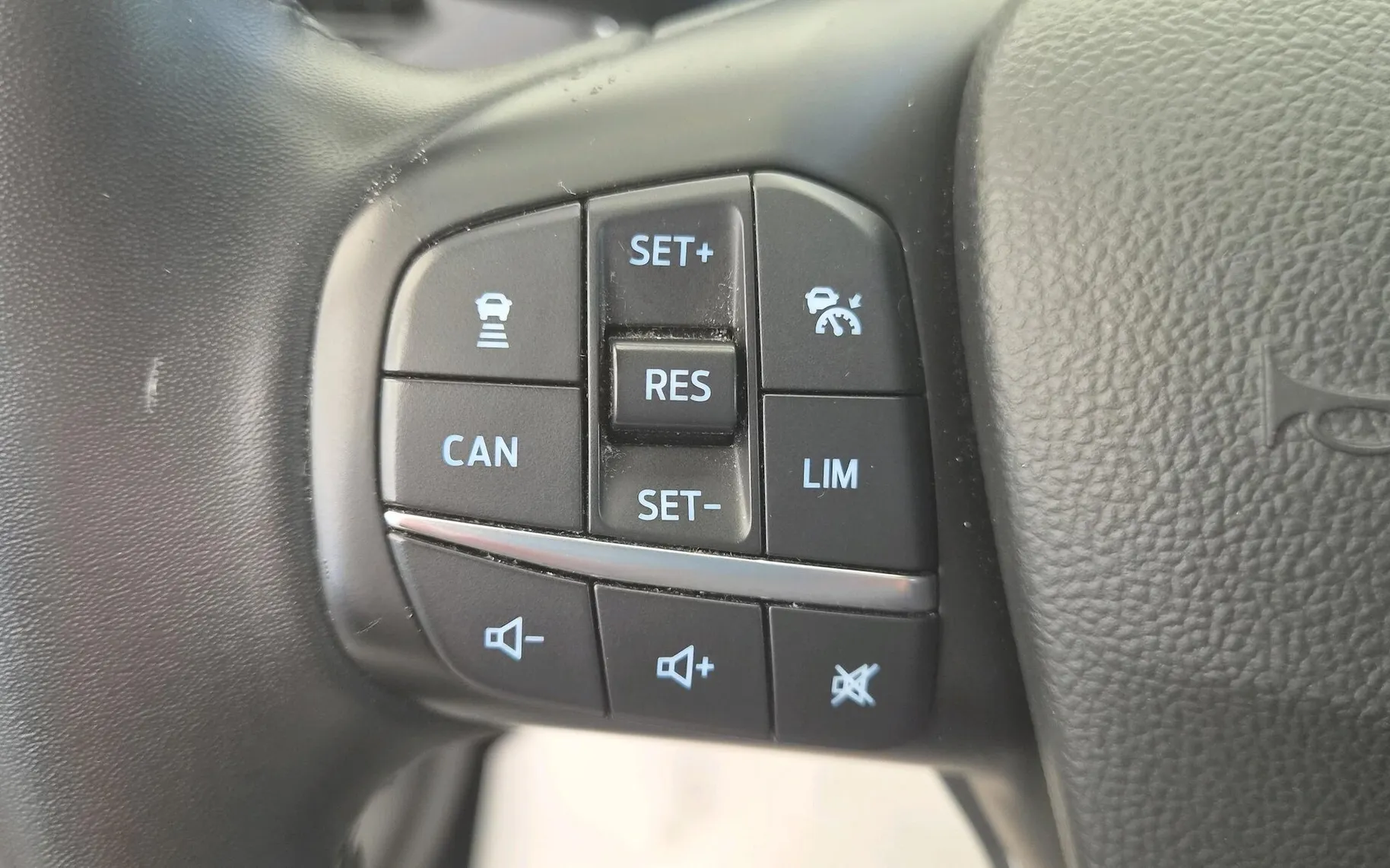 Zunanja slika - Ford Focus - Karavan 1.0 EcoBoost Active-SLO-RADARLED-NAVI - 12