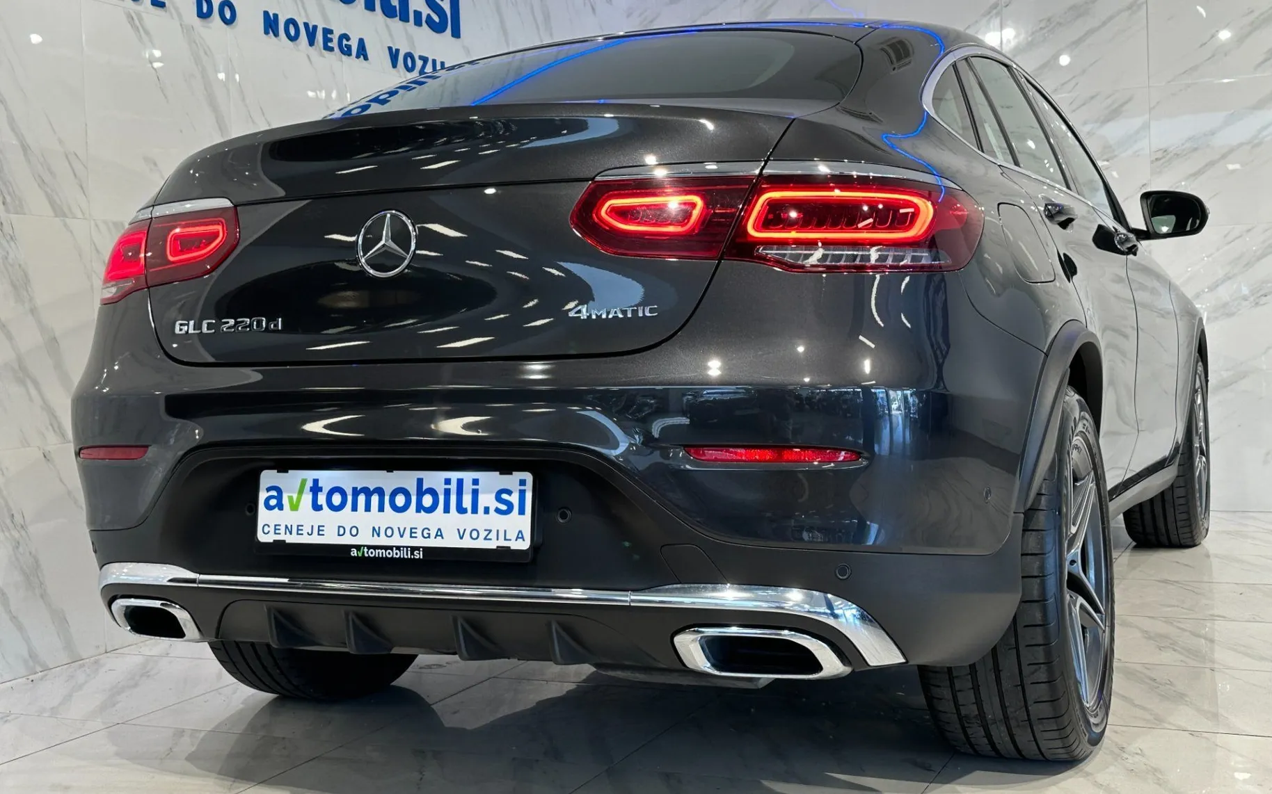 Notranja slika - Mercedes-Benz GLC coupe - 220d|4Matic|AMG Line|Kamera|Kljuka|SLO|1.Lastnik|. - 7