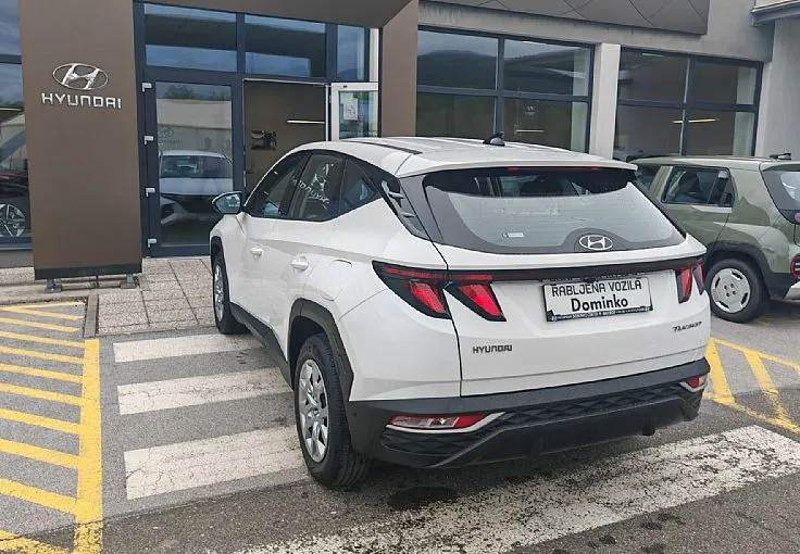 Zunanja slika - Hyundai Tucson - 1.6 T GDI°°1.Lastnik°°Kamera°°2.Leti garancije - 4