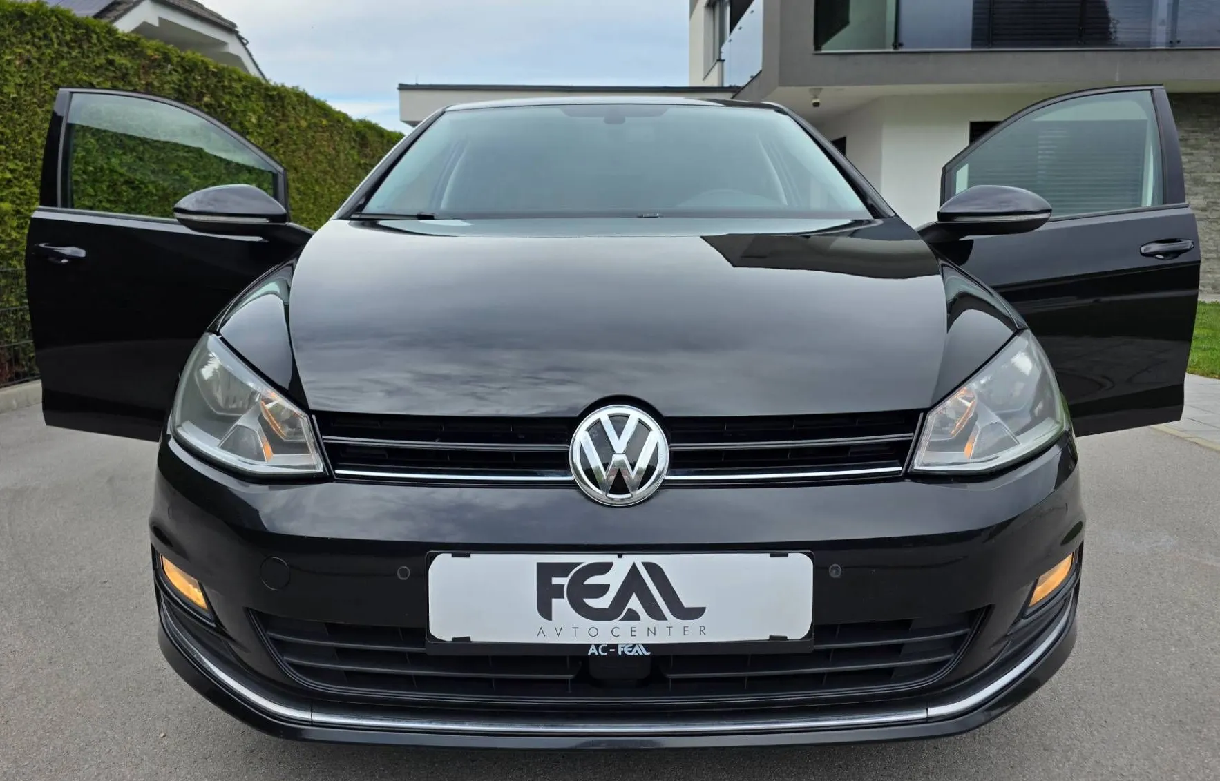 Zunanja slika - VW Golf - 2.0 TDI-HIGHLINE-ACC-SAMOPARKIRANJE-PDC-ODLIČEN - 7