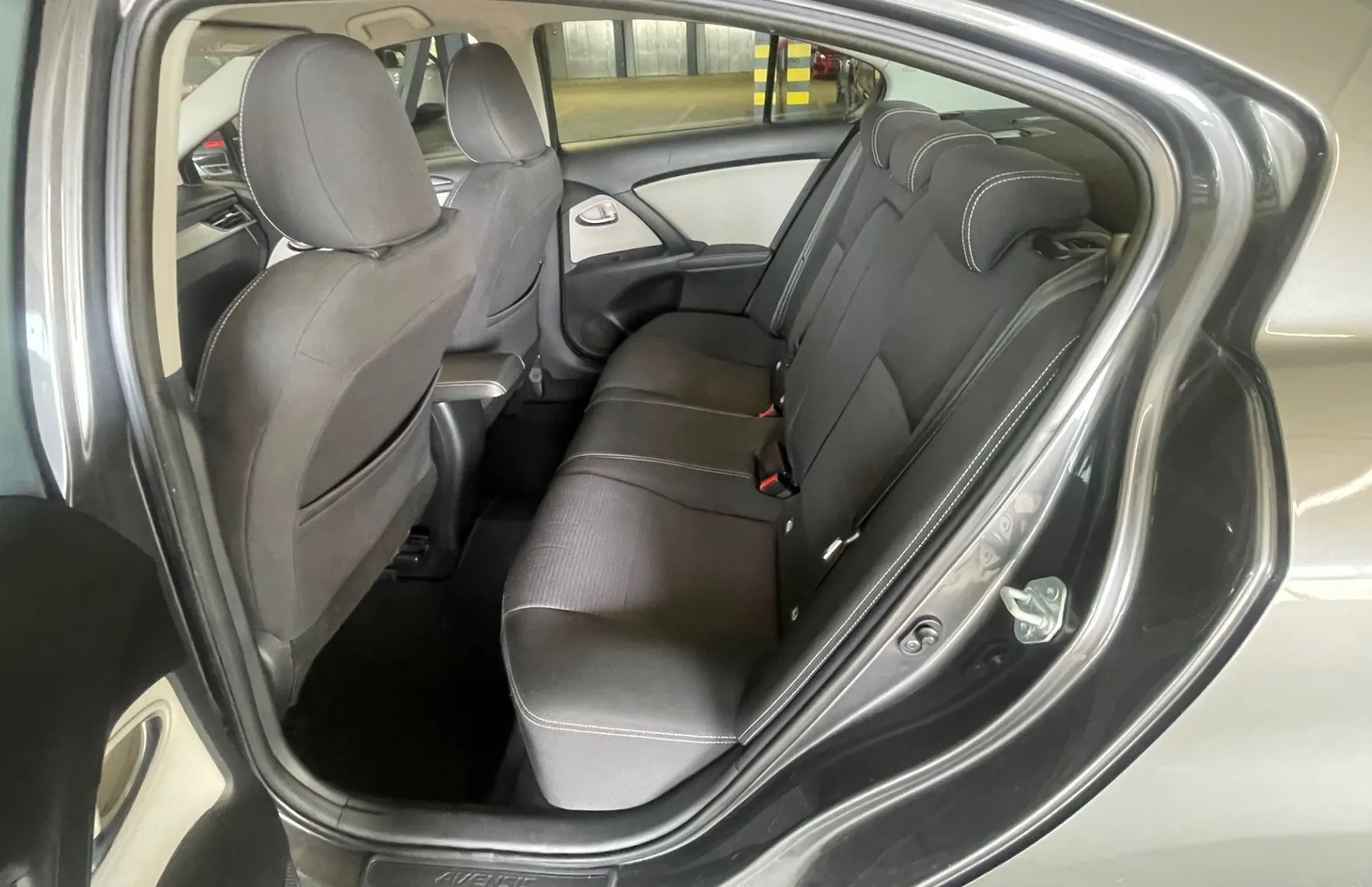 Zunanja slika - Toyota Avensis - 2.0 D-4D Luna - 10