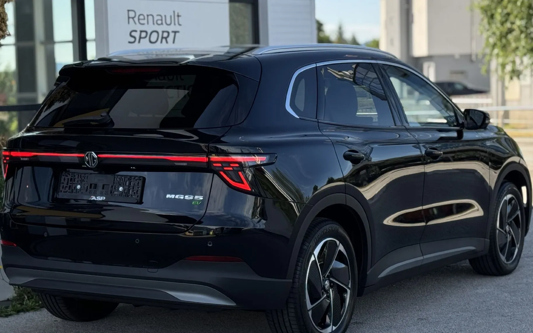 Zunanja slika - MG MGS5 EV - LUXURY - 1