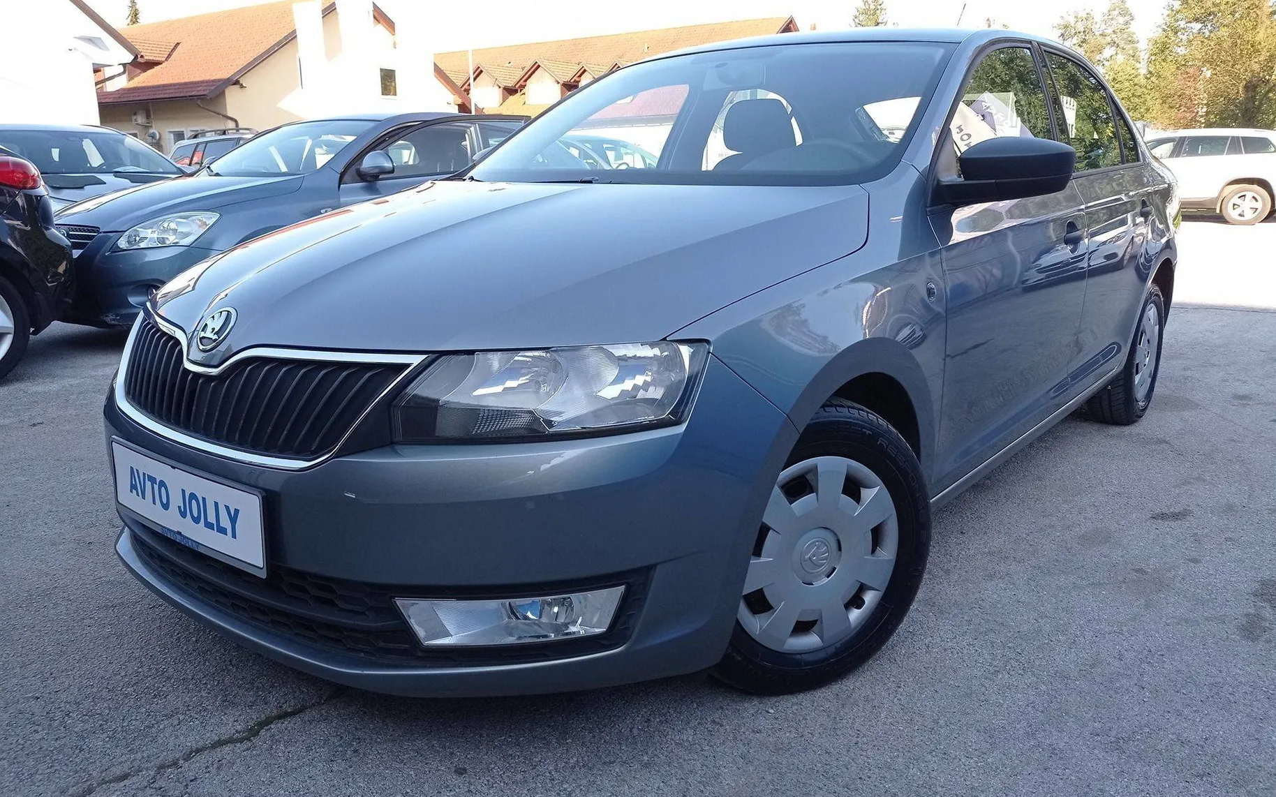 Zunanja slika - Škoda Rapid - 1. 2  samo 111.000 km ... - 1