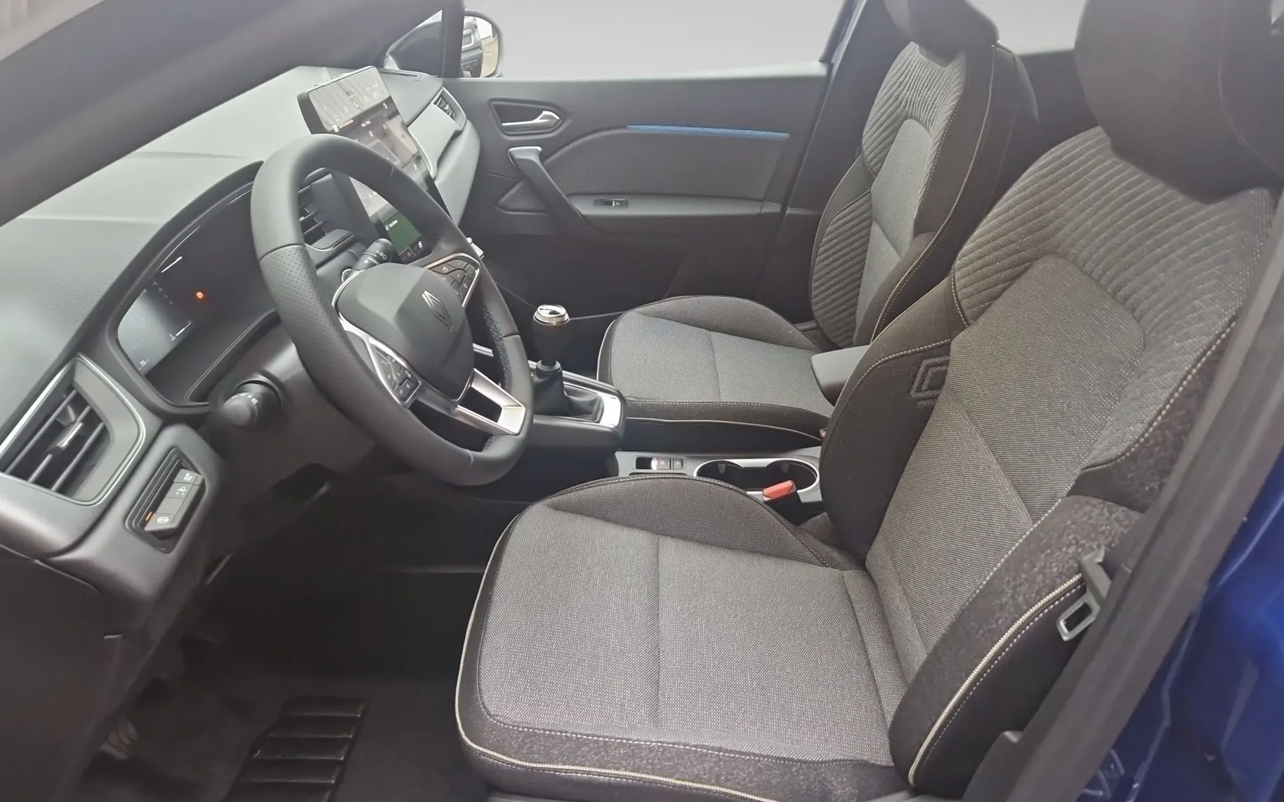 Zunanja slika - Renault Captur - TCe 115 techno + paket ZIMA - 12