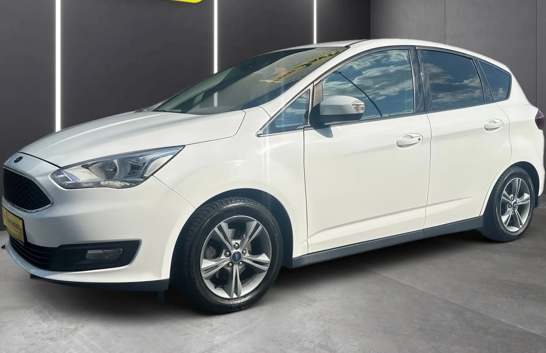 Zunanja slika - Ford C-MAX - 1.5 TDCi LED NAVI TEMP PDC SLOVENSKI 1.LASTNIK - 3