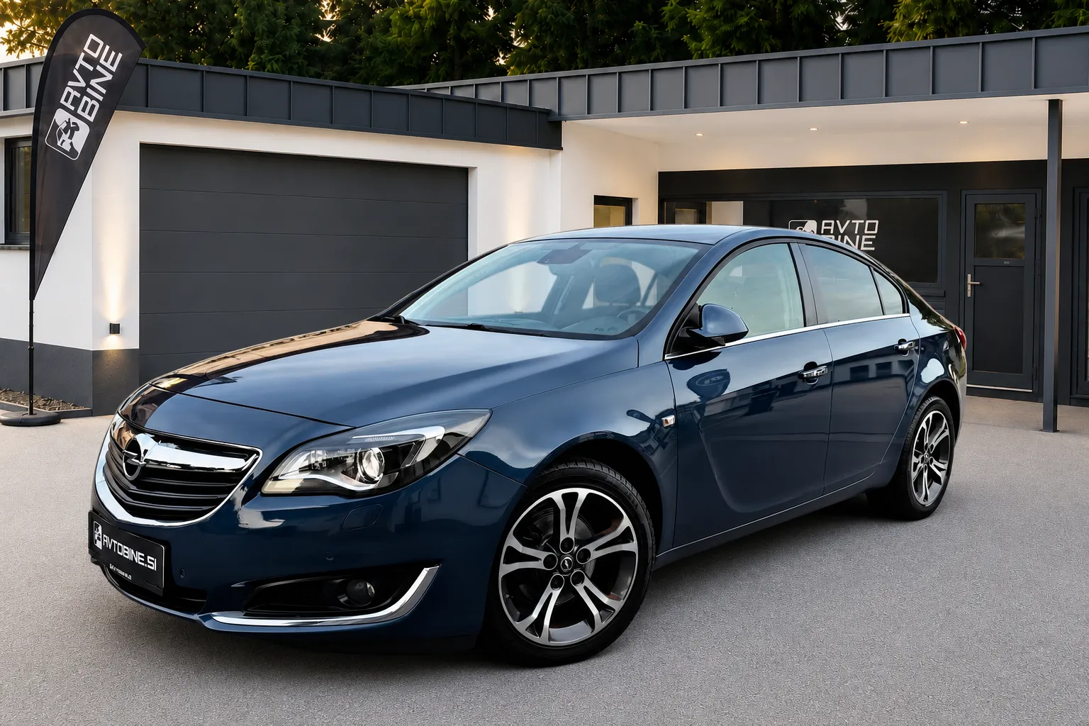 Zunanja slika - Opel Insignia - 1.6 CDTI-LIMUZINA-BI-XENON-NAVI-18ALU - 3