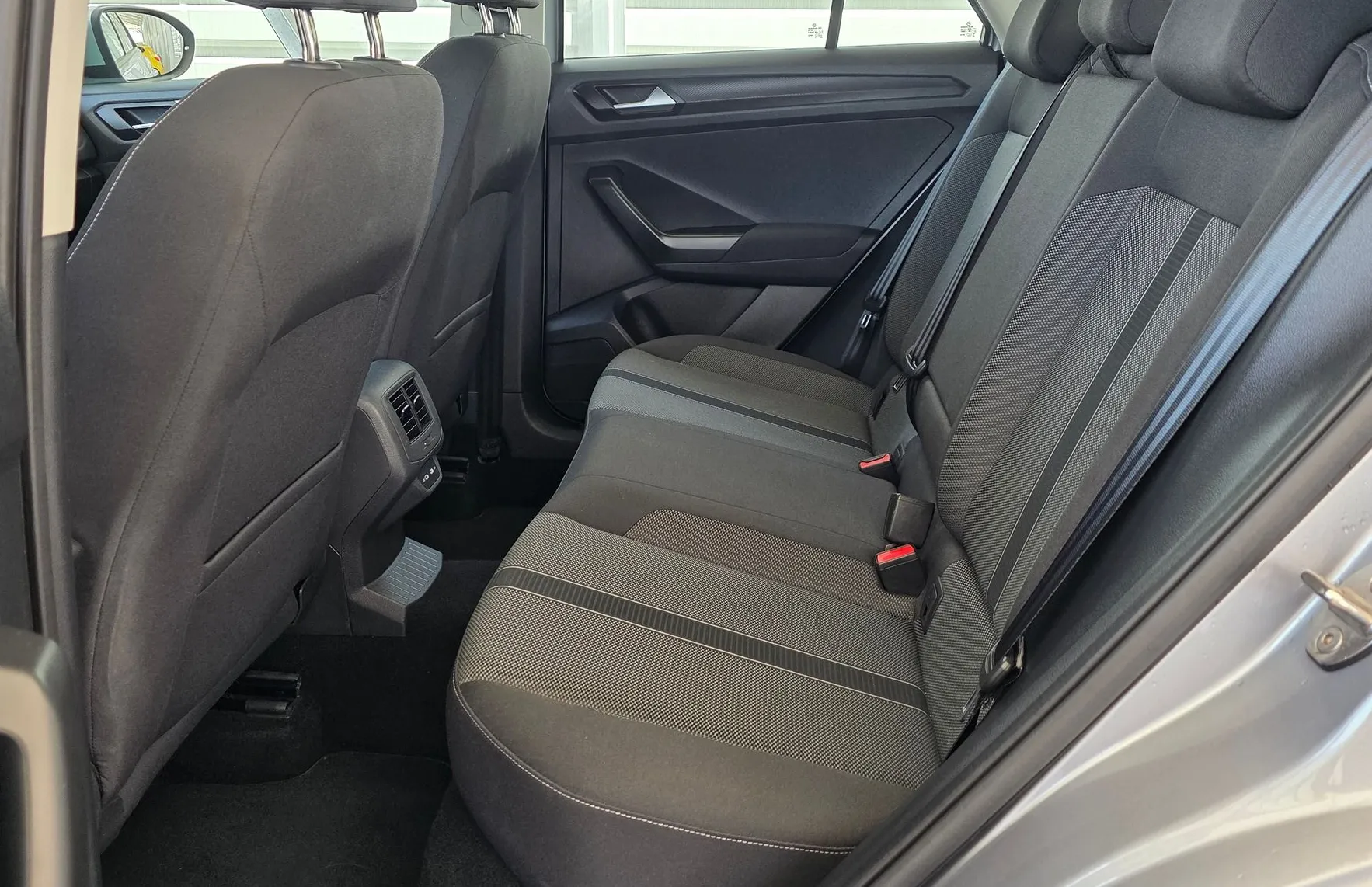 Zunanja slika - VW T-Roc - 2.0 TDI - IQ LED - VIRTUAL - RADAR - KAMERA - 7