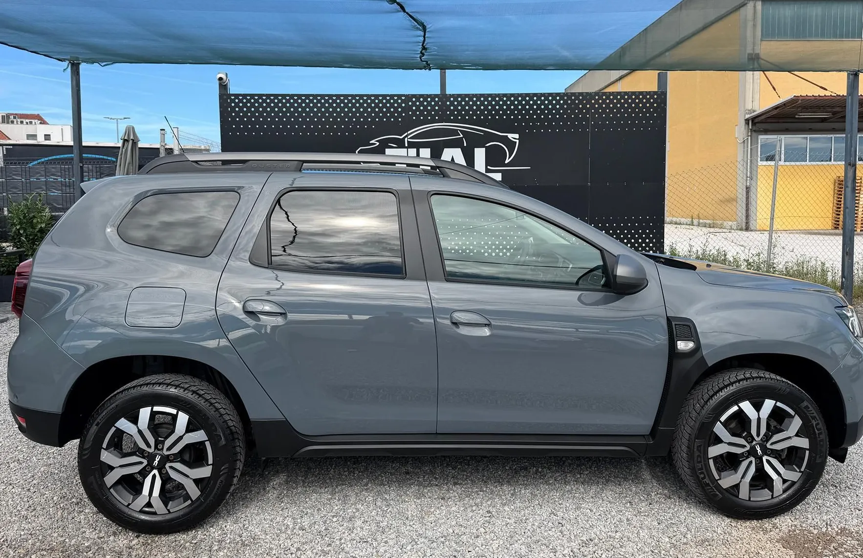 Zunanja slika - Dacia Duster - 1.5 dci-SLO-NARDO SIVA-KAMERA-MRT.KOTI-NAVI - 8