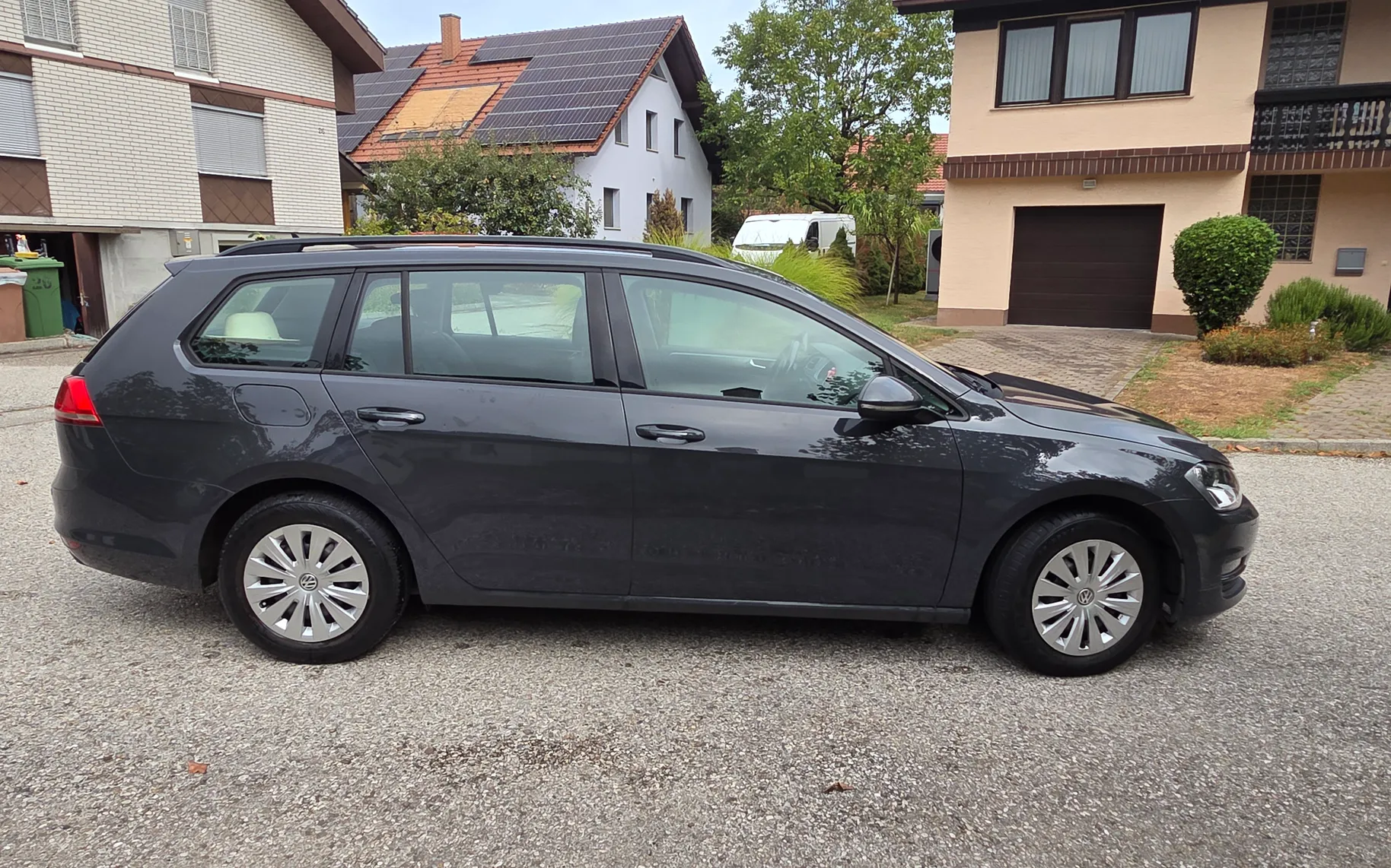 Zunanja slika - Volkswagen Golf - Variant 1.6 TDI BMT Comfortline - 2