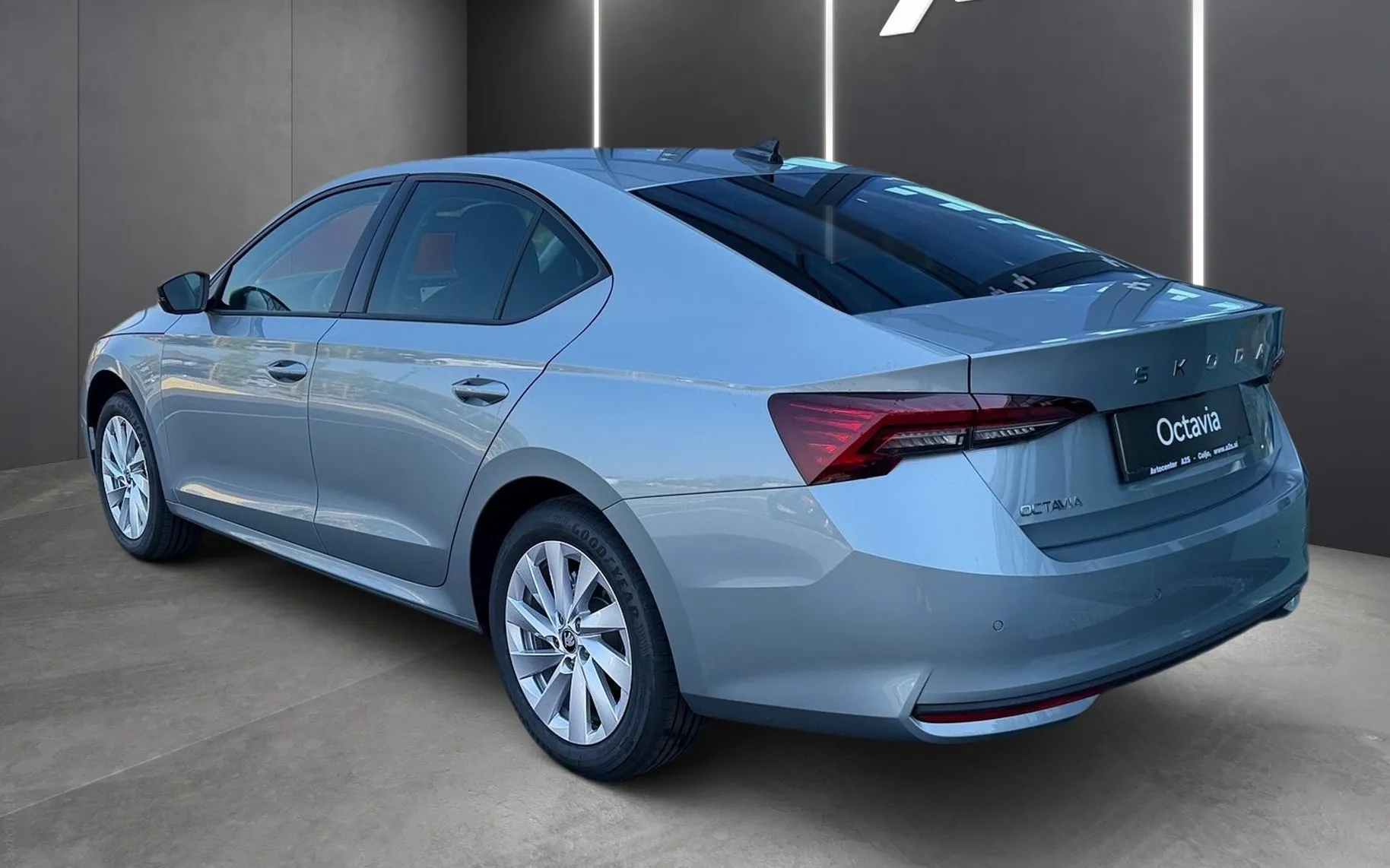 Zunanja slika - Škoda Octavia - 2.0 TDI Family DSG - 4