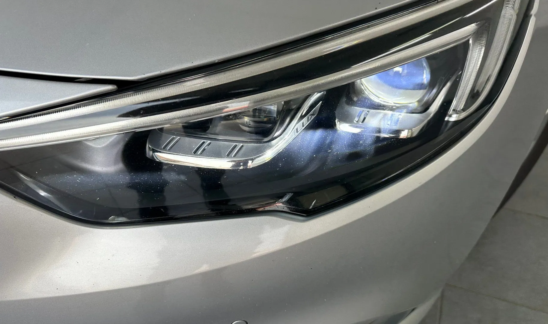 Zunanja slika - Opel Insignia - 1.6 CDTi.USNJE.NAREJEN VEL.SERVIS+MENJALNIKU - 19