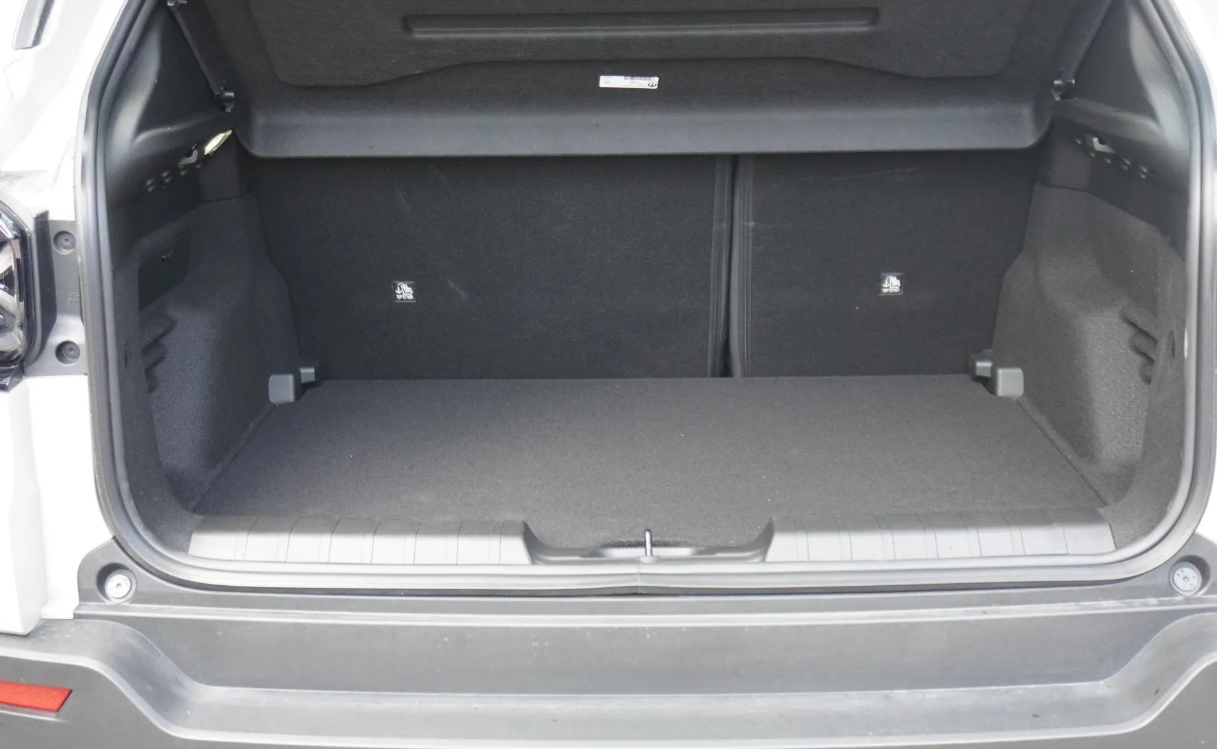 Zunanja slika - Jeep Avenger - 1.2 GSE T3 Altitude - 9