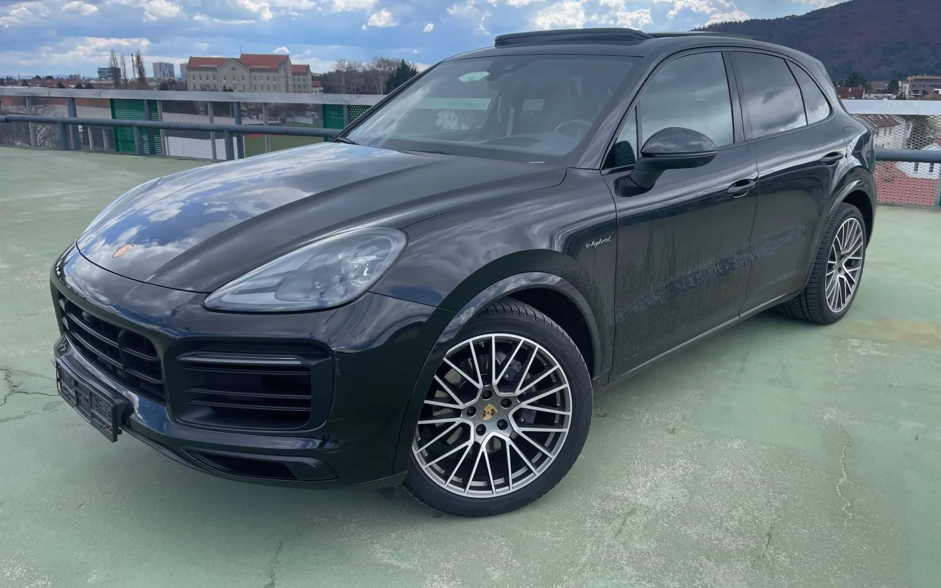Zunanja slika - Porsche Cayenne - 3.0 E-HYBRID PLATINUM EDITION AUTO MATRIX.USNJE - 1