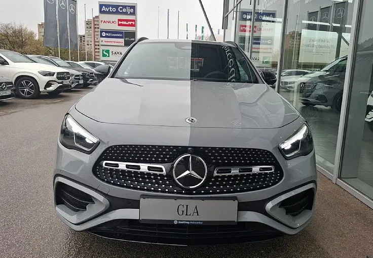 Zunanja slika - Mercedes-Benz GLA-Razred - GLA 180 AMG Line Edition - 7