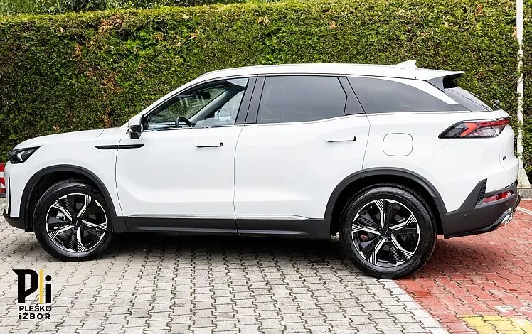 Zunanja slika - Baic X7 - 1.5T DCT 177 2WD - ZALOGA - 4