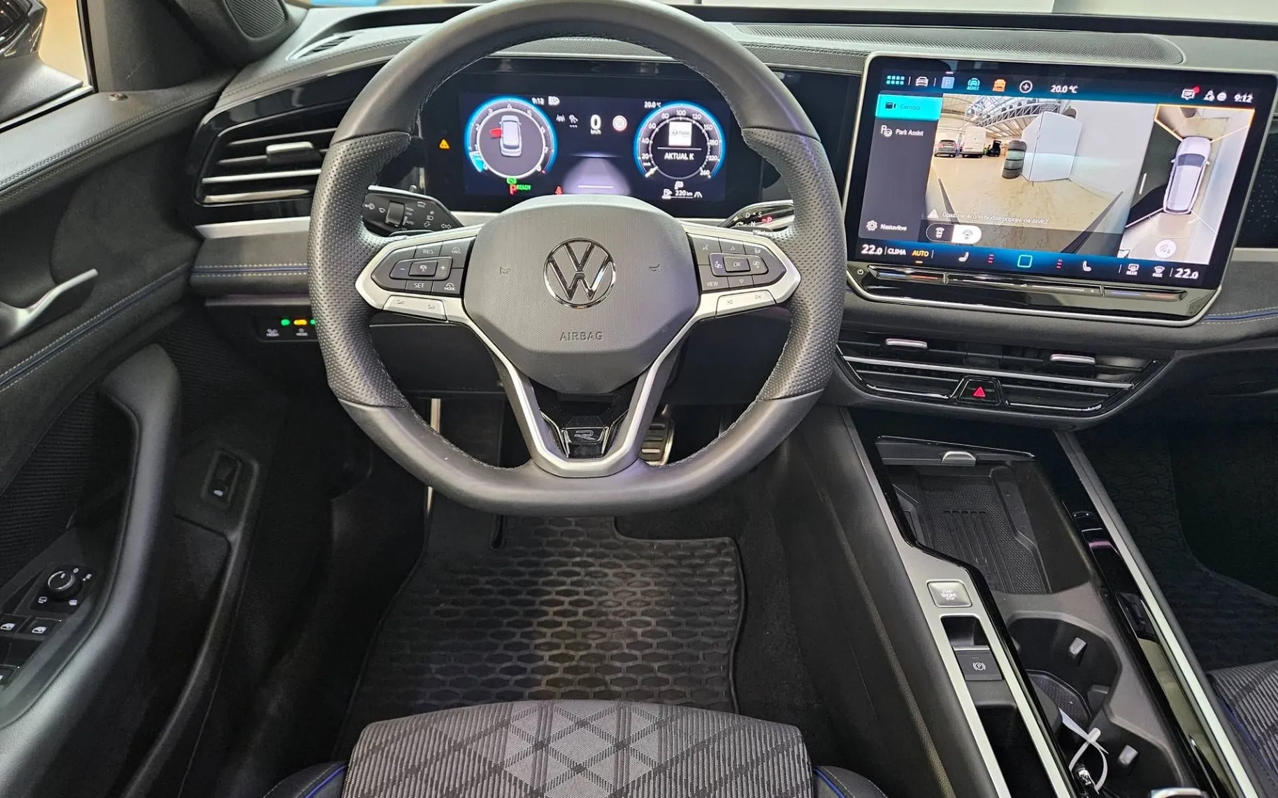 Notranja slika - Volkswagen Passat Variant - 1.5 eTSI BMT 4Joy DSG - 9