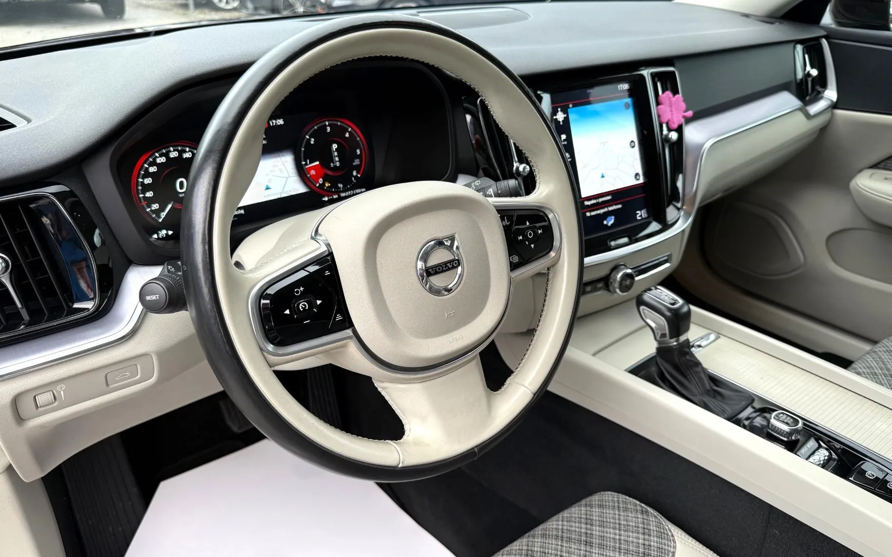 Zunanja slika - Volvo V60 Cross Country - D4 AWD AUT Momentum - 15