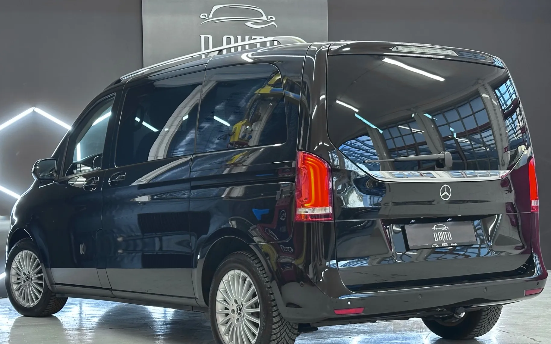 Zunanja slika - Mercedes-Benz V-Razred - V 250 d 140KW+WEBASTO+360KAMERA+BURMESTER+AMBIENT - 6