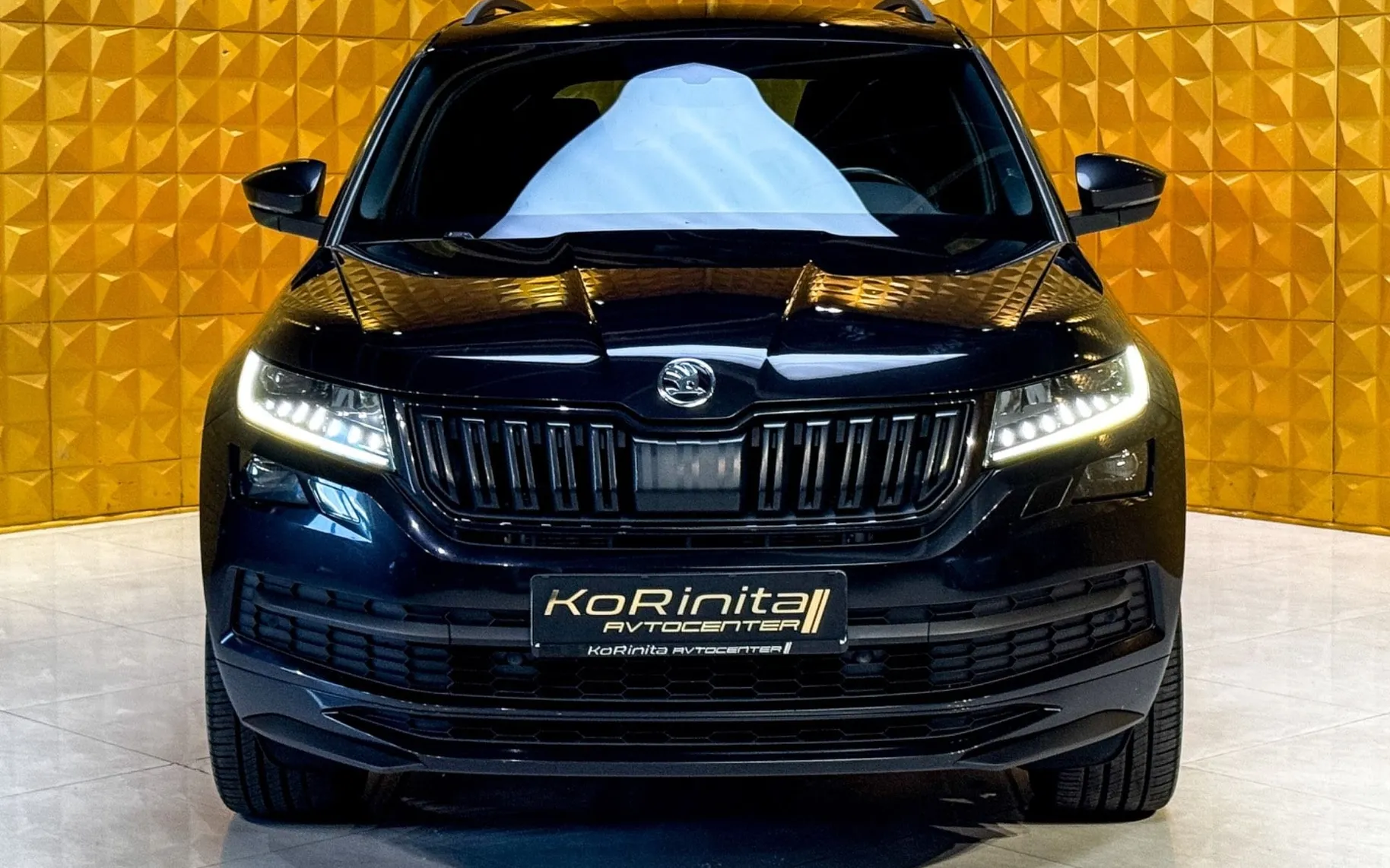 Zunanja slika - Škoda Kodiaq - 2.0 TDI AUT. 4X4-Sportline-7 SEDEZEV-GRETJE-KAMERA - 4