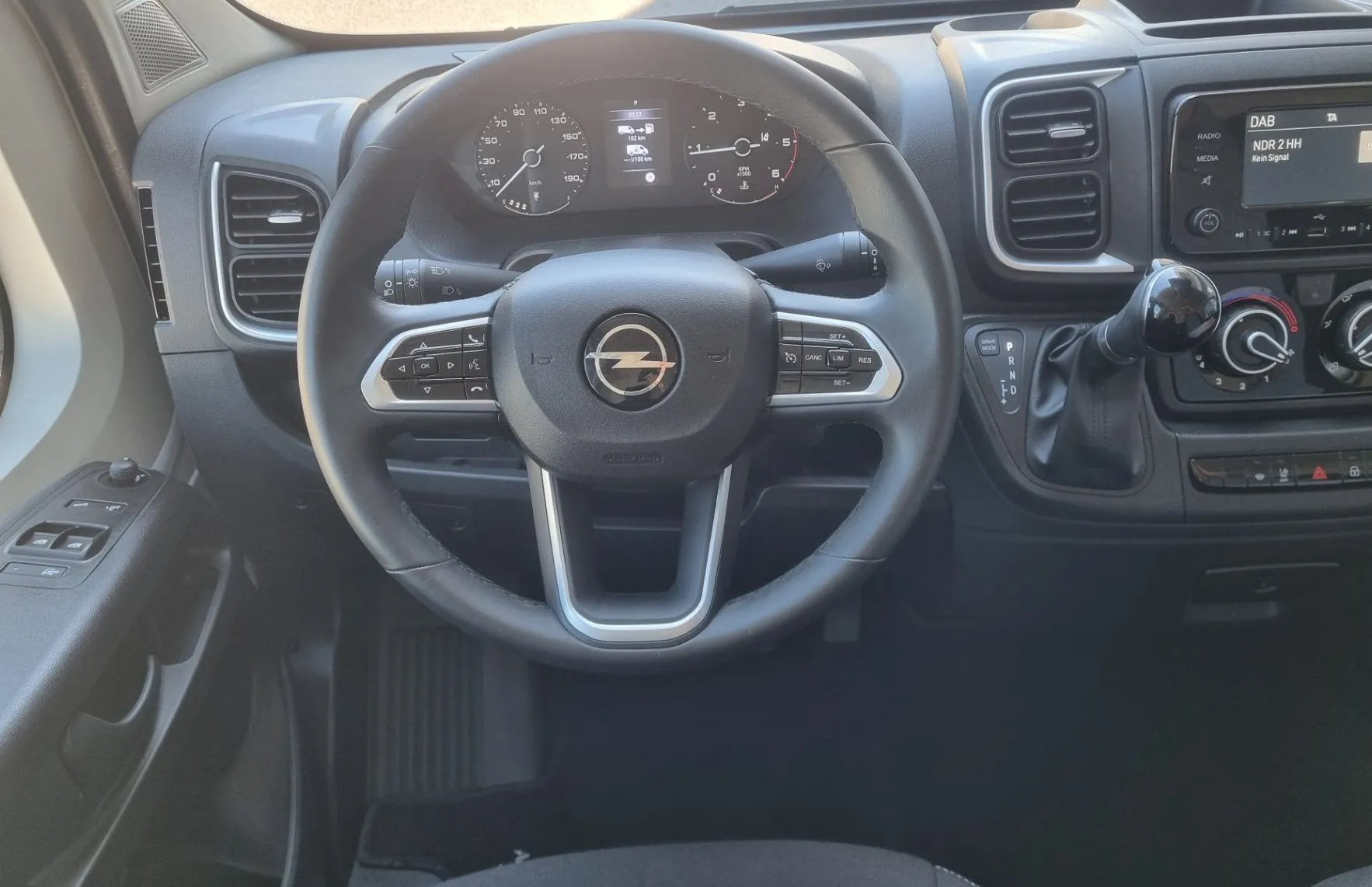 Zunanja slika - Opel Movano - 2.2 BHDi L2H2 - 10