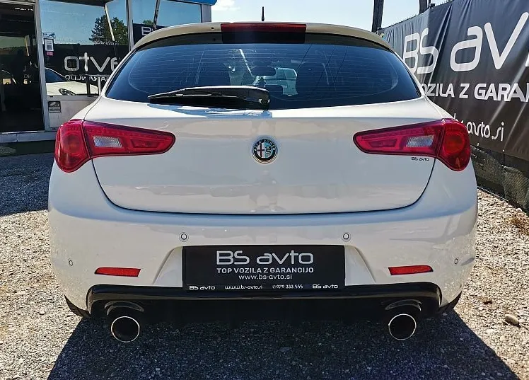 Zunanja slika - Alfa Romeo Giulietta - 1750 TBi 16v Quadrifoglio Verde - 6