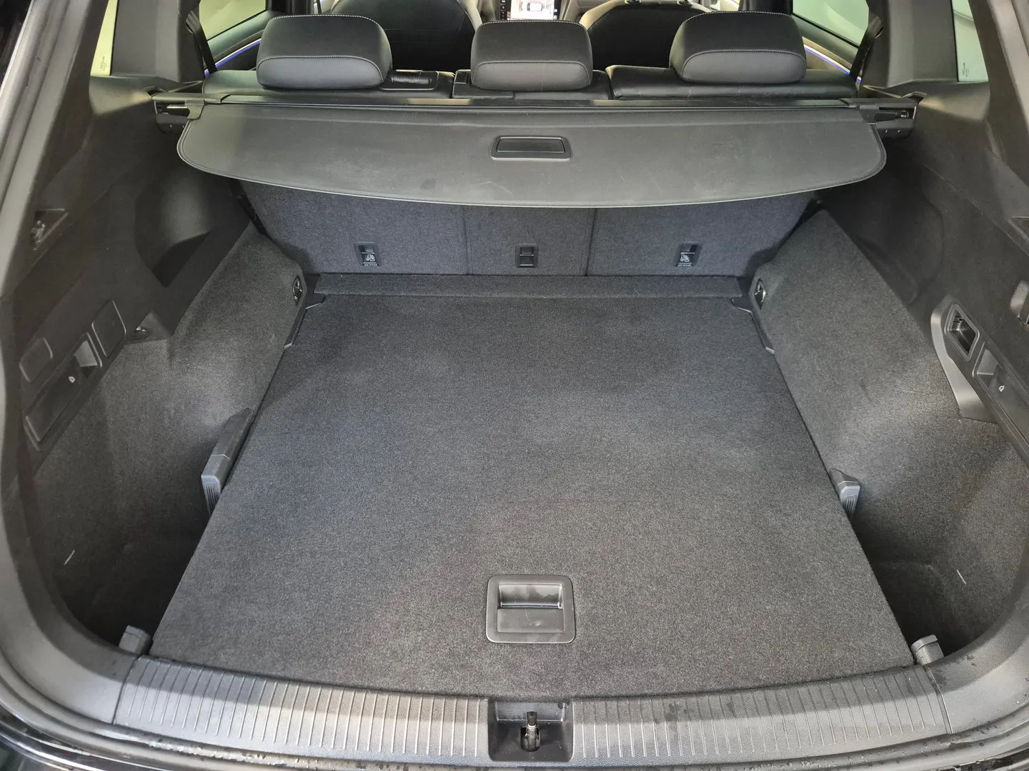 Zunanja slika - Volkswagen Tiguan - Allspace R-Line Ed 2.0 TDI 4M - 10