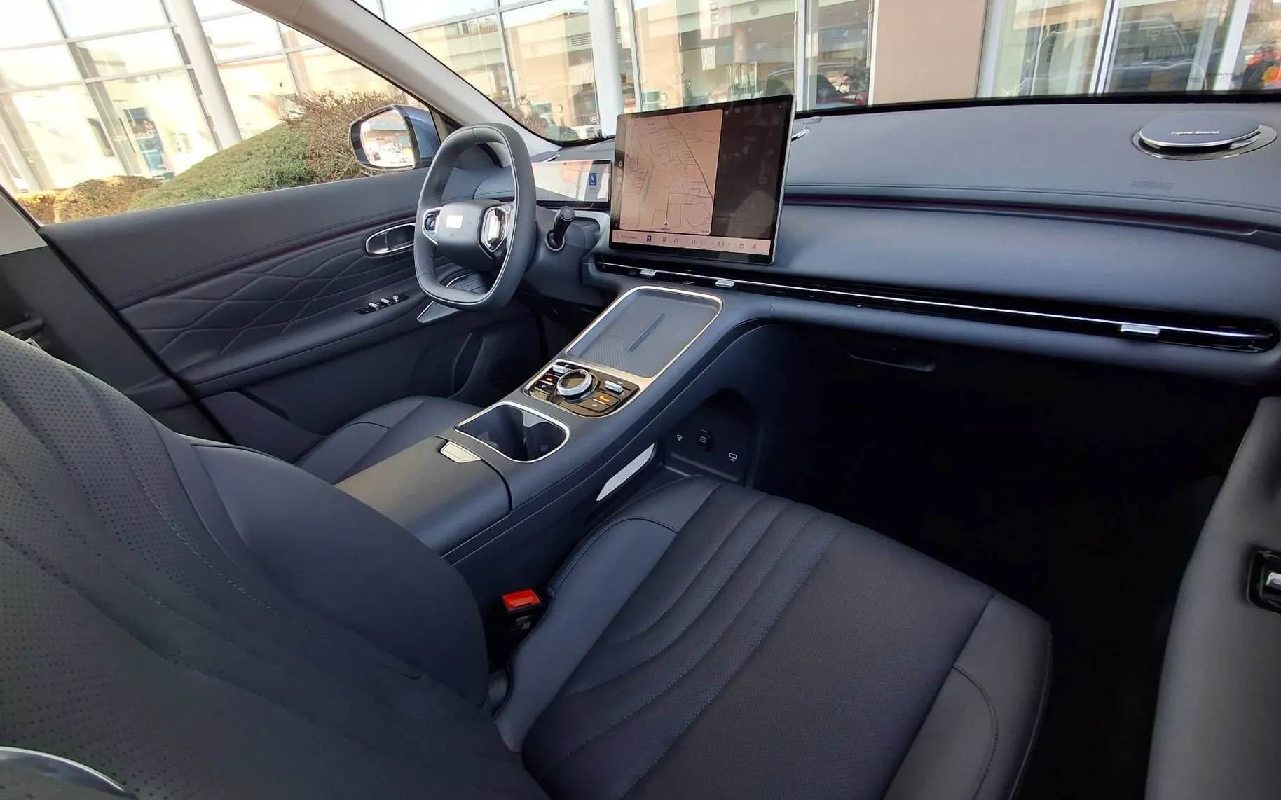 Zunanja slika - Geely StarRay - EM-i 1.5 PHEV 7DCT MAX - 10