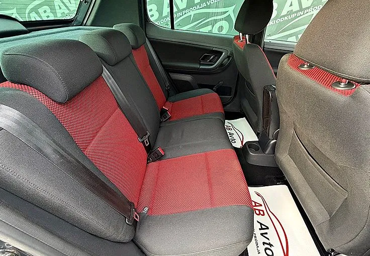 Zunanja slika - Škoda Fabia - 1.2 TSI MONTE CARLO+SLO+1LASTNIK+SERVISIRAN+UGODNO - 11