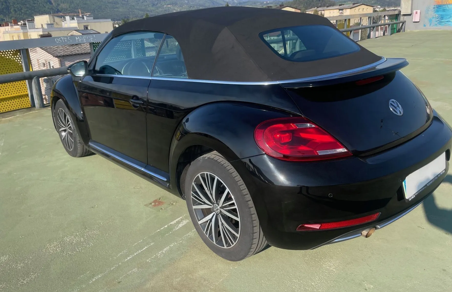Zunanja slika - Volkswagen Beetle - Cabriolet 1.2 TSI BMT Design - 4
