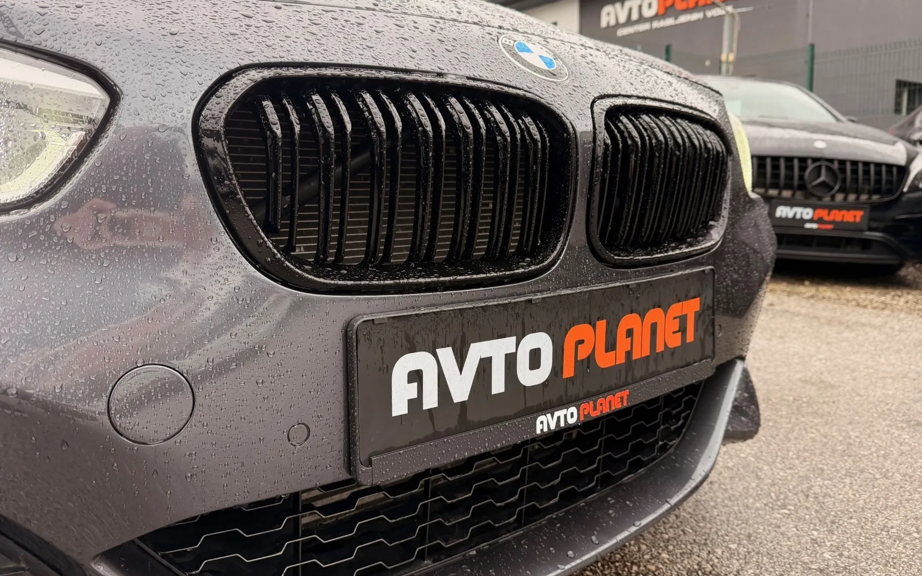 Zunanja slika - BMW Serija 1 - : 118i M Sport Shadow 1.LASTNIK FULL LED ALU17 - 11