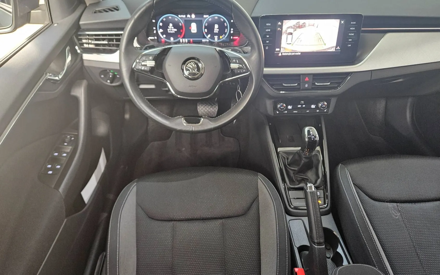 Notranja slika - Škoda Kamiq - 1.5 TSI Ambition DSG... - 7