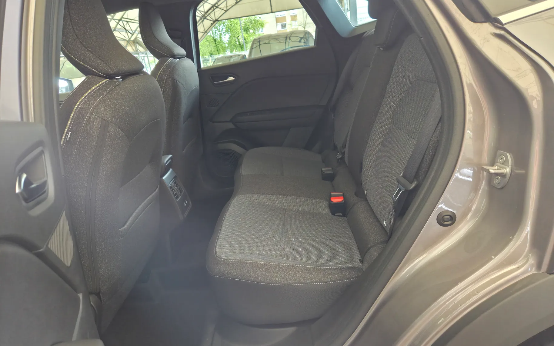 Zunanja slika - Renault Captur - Techno TCe 140 +Varnost in Parkiranje+Zimske gume - 15