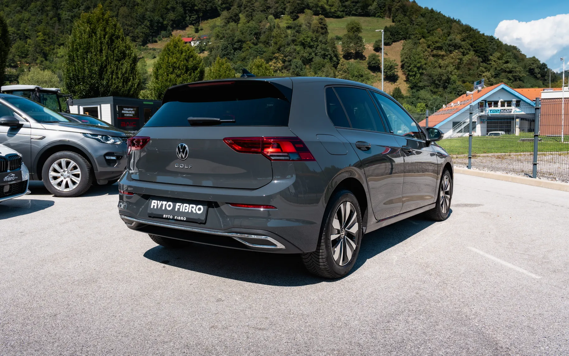 Zunanja slika - Volkswagen Golf - 1,0 TSI BMT Life - 4