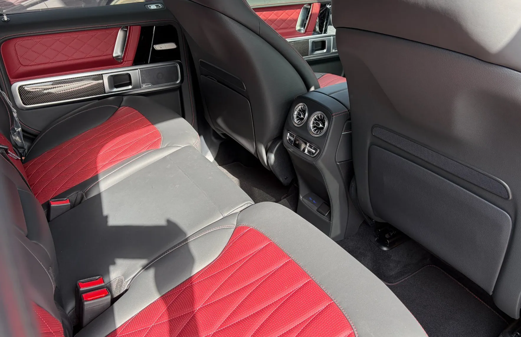 Zunanja slika - Mercedes-Benz G-Razred - AMG G63 FACELIFT - MANUFAKTUR - CARBON - 11