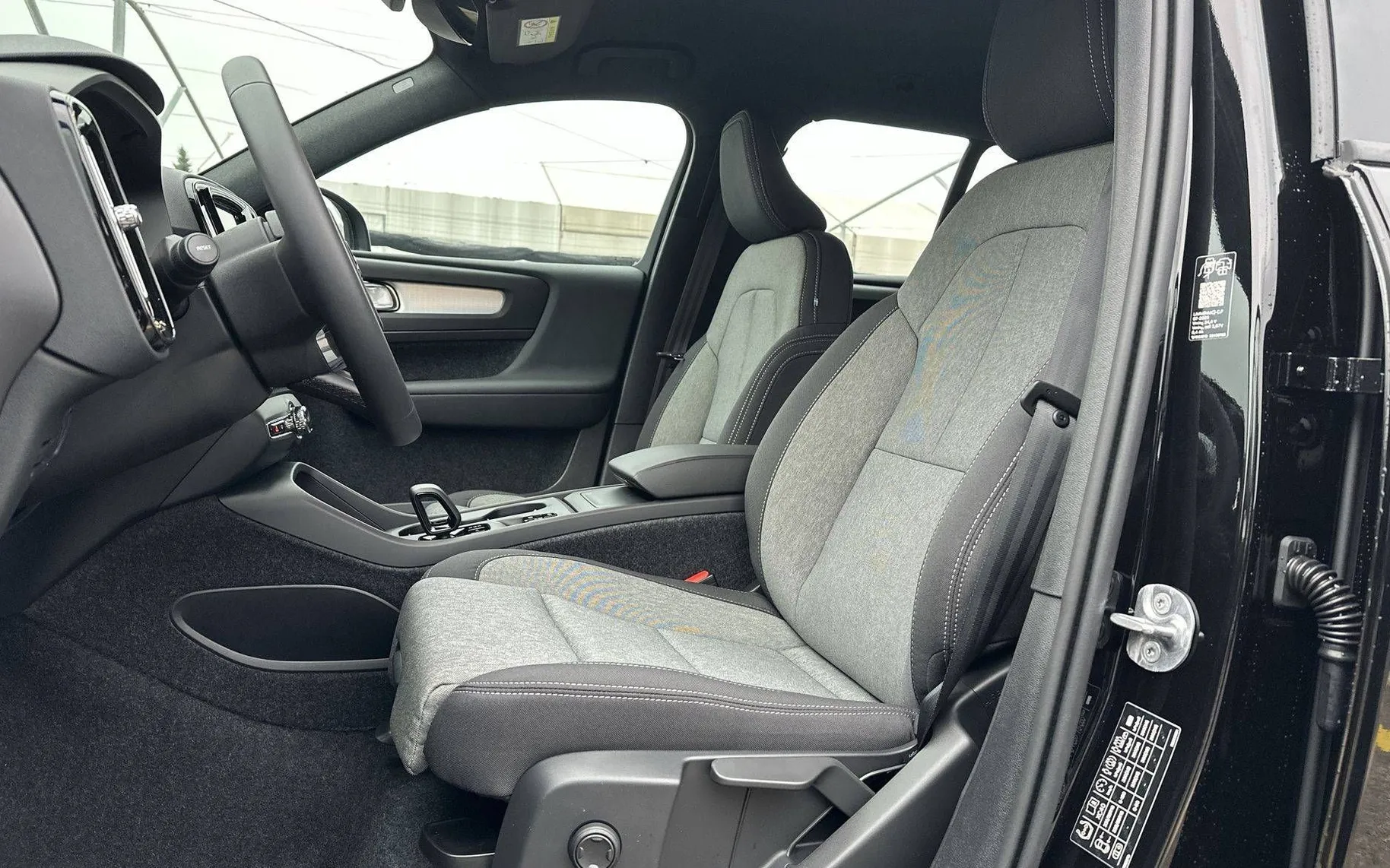 Zunanja slika - Volvo XC40 - B3P Core Avt. - 10
