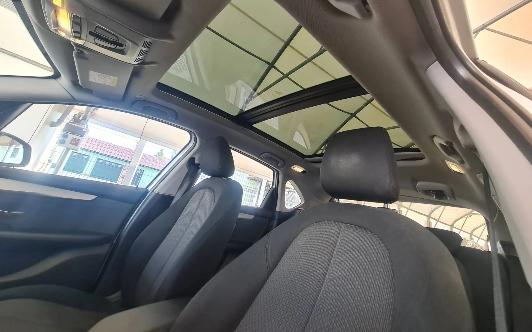 Notranja slika - BMW serija 2 Active Tourer: - 218d Active Tourer Sport Line Brez pologa do 7 let - 9
