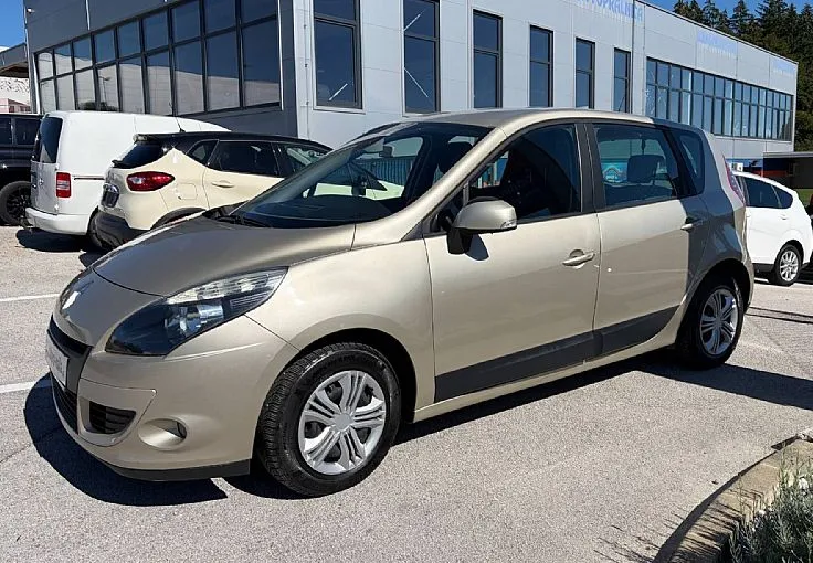 Zunanja slika - Renault Scénic - Scenic 1.5 dCi Dynamique ZELO LEPO OHRANJEN - 4