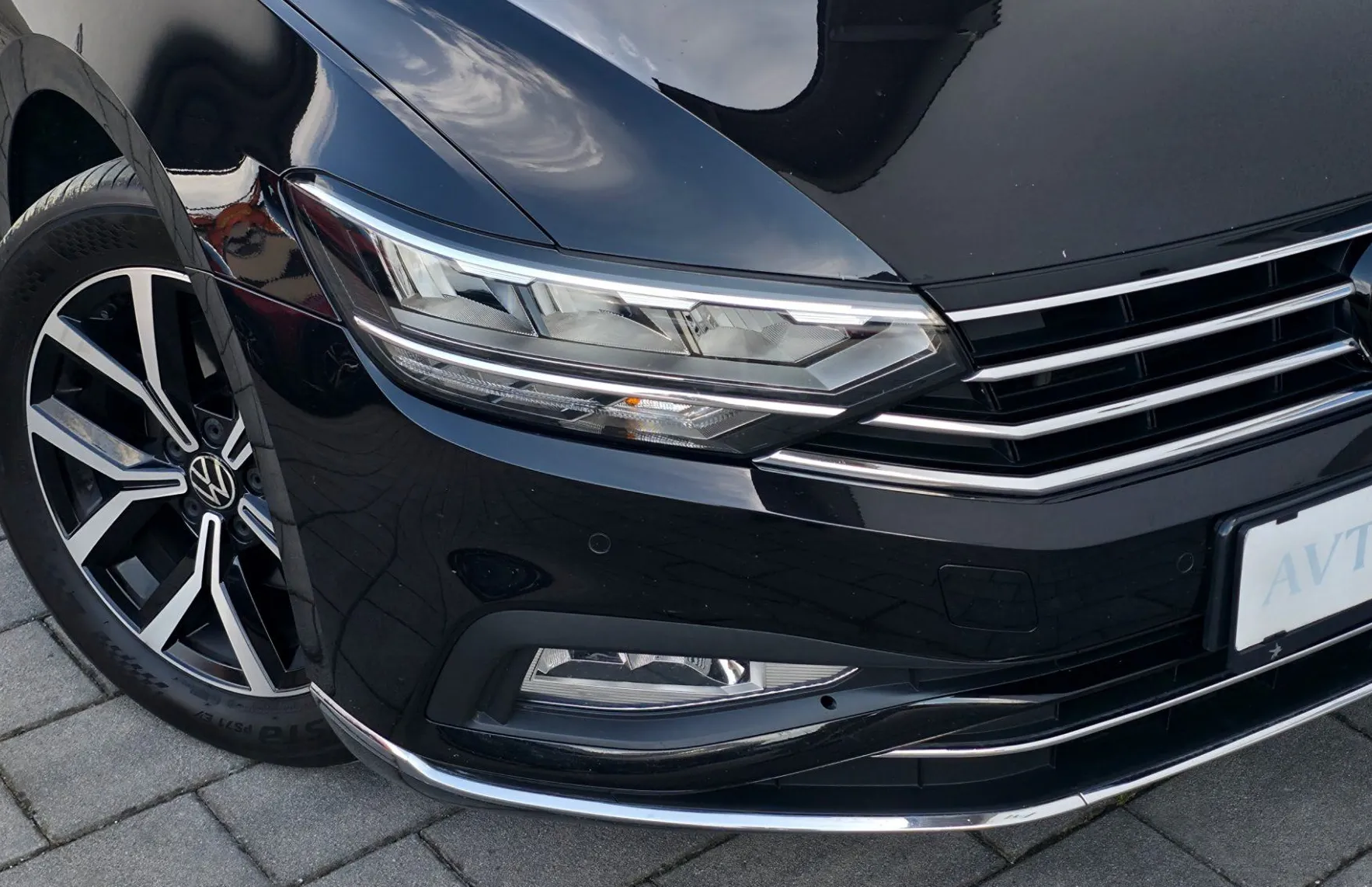 Zunanja slika - Volkswagen Passat - Variant 2.0TDI Elegance DSG LED•ACC•VIRTUAL•GRETJE•17C• - 20