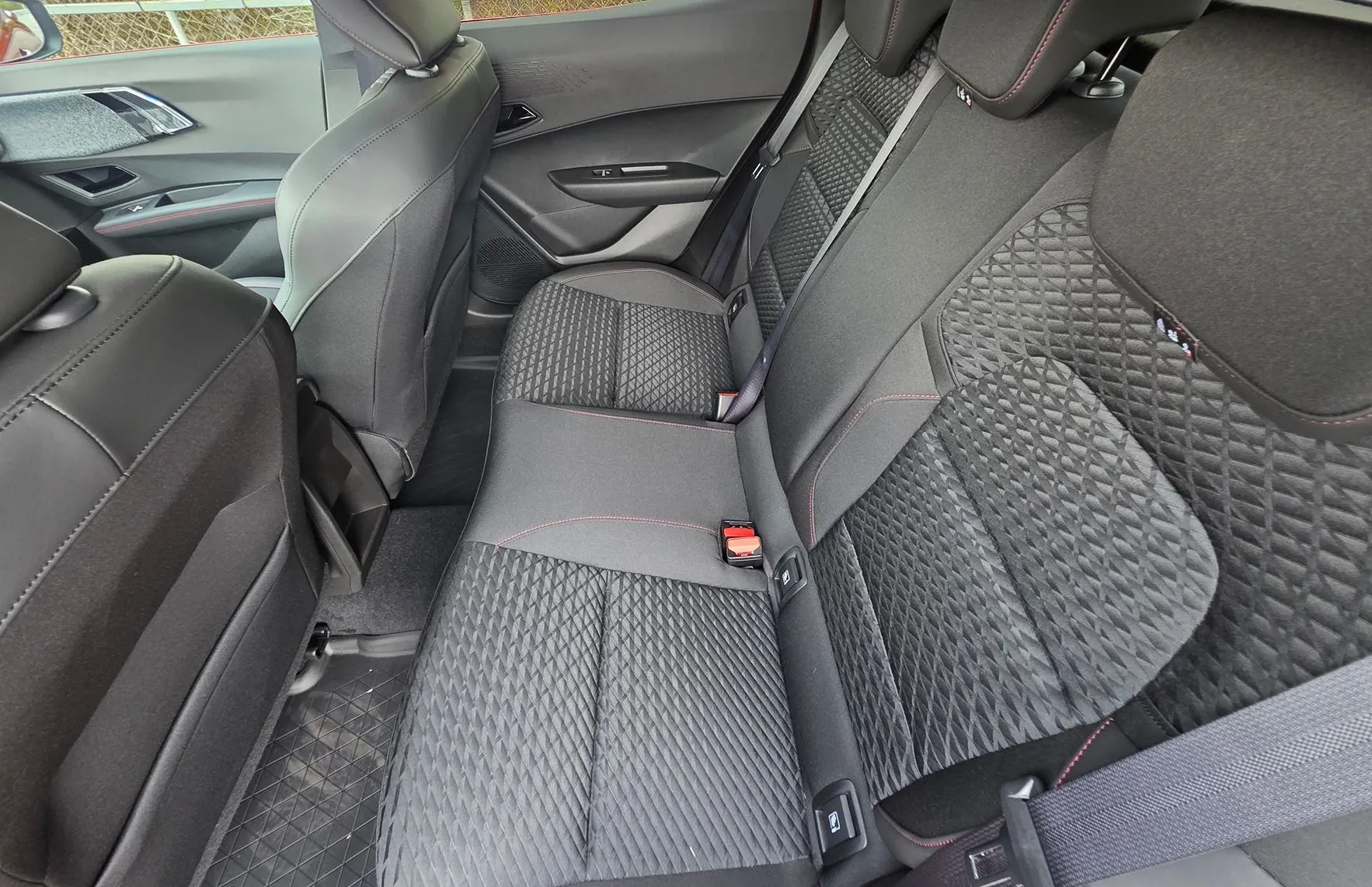 Zunanja slika - Renault Clio - HYBRID E-TECH AUT. KAMERA-LED-SLOVENSKI-ZALOGA - 14